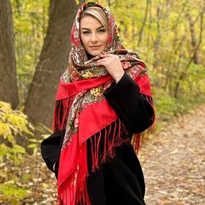 Russian Vintage Scarves 142×142 cm Wool